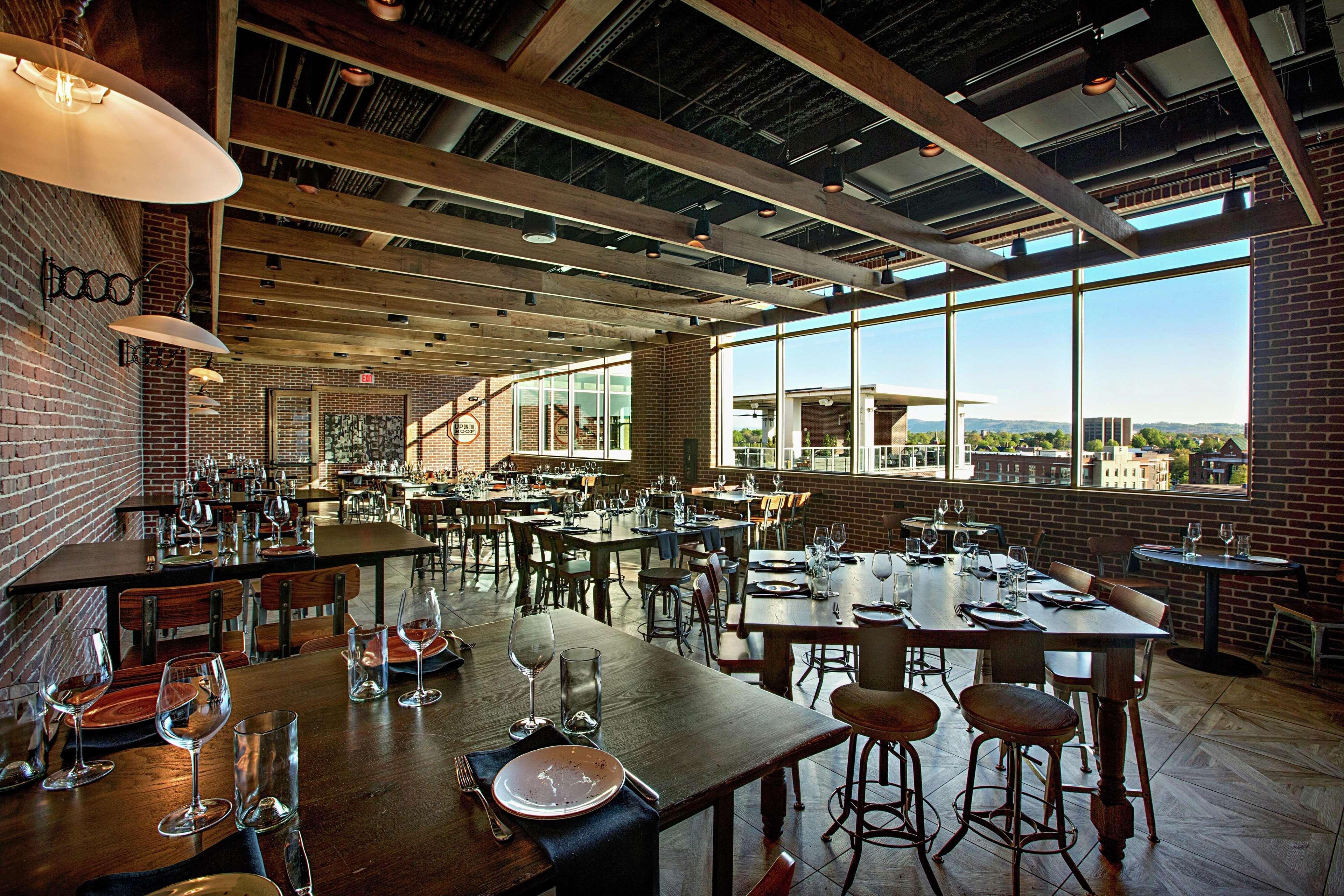 Embassy Suites By Hilton Greenville Downtown Riverplace Dış mekan fotoğraf