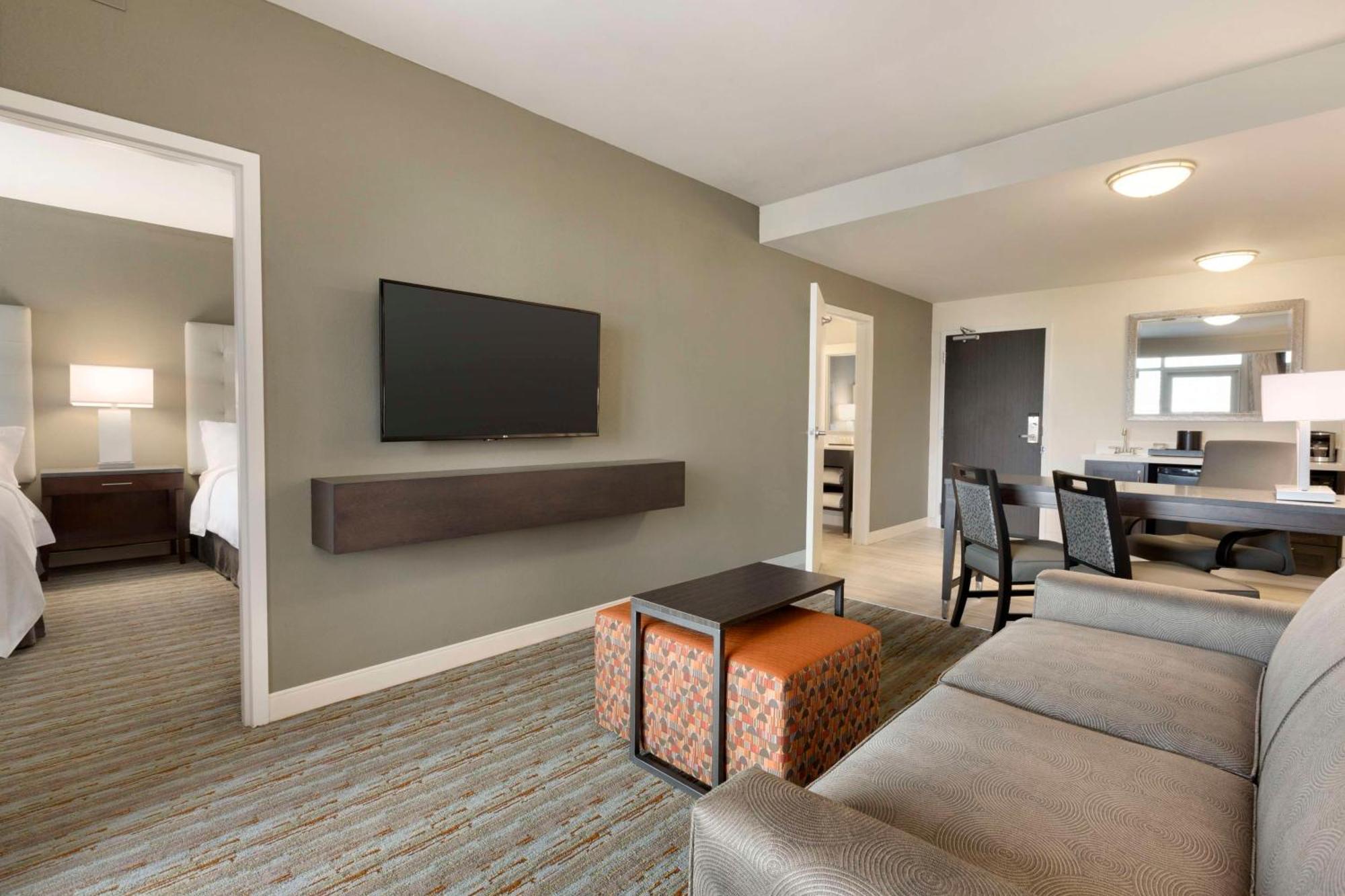 Embassy Suites By Hilton Greenville Downtown Riverplace Dış mekan fotoğraf